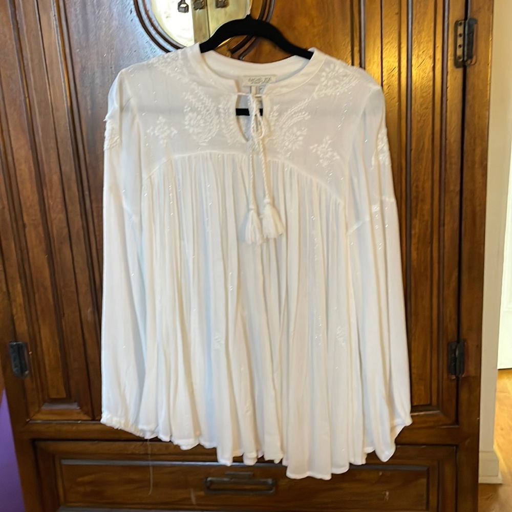 Ecru embroidered blouse